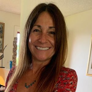 Meet your Posher, Eva